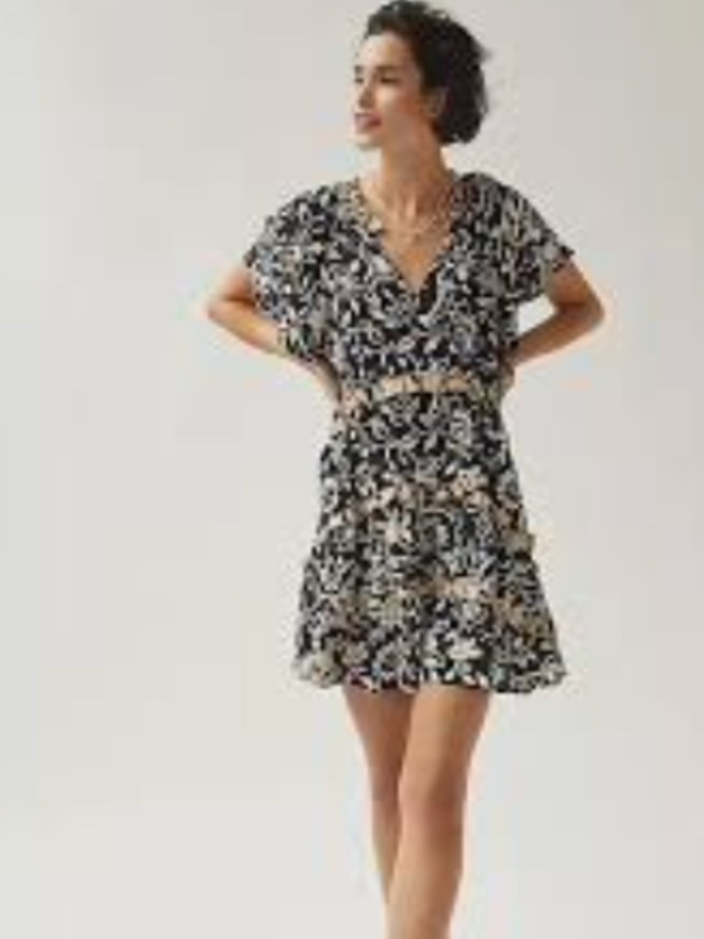 Anthropologie Tiered mini dress "Robin" Black/cream/gold MEDIUM Feminine